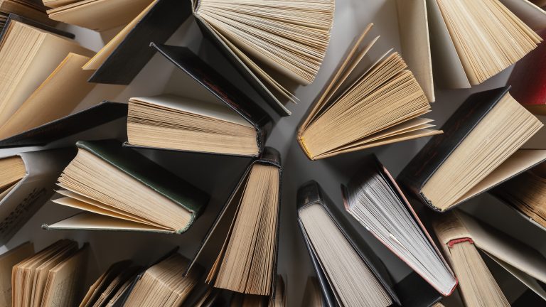 Top-View-Books